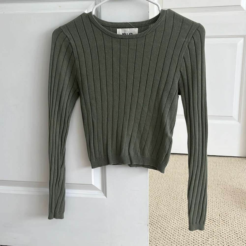 Rolla’s green sweater